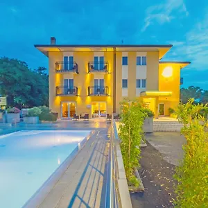 Nuova Barcaccia *** Peschiera del Garda