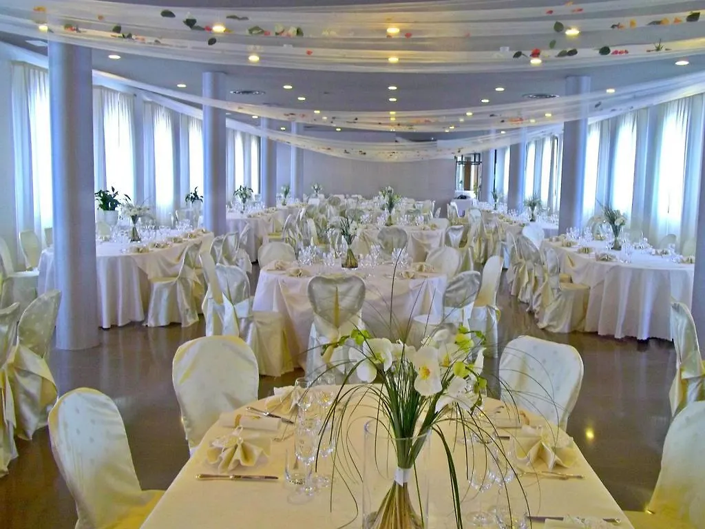 Hotel Filanda Cittadella 4*,  İtalya
